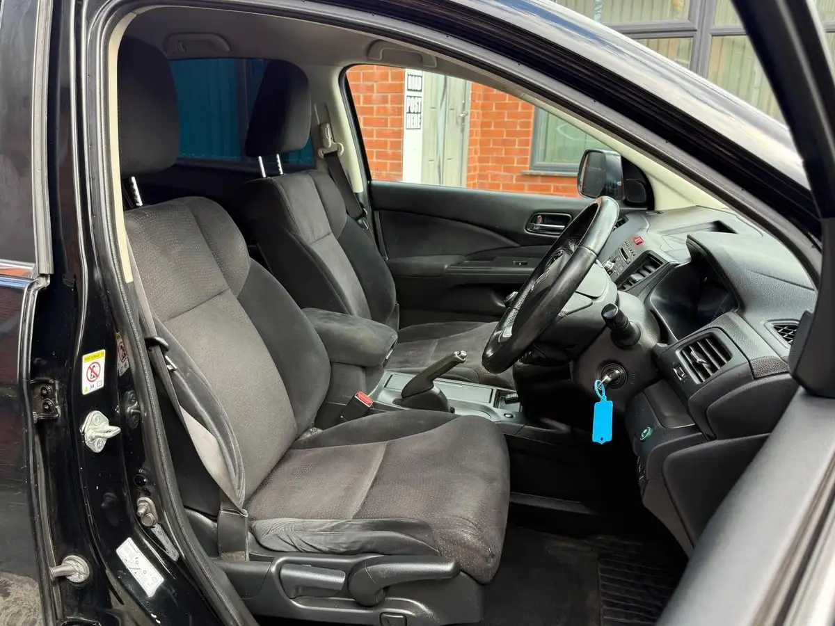2015-honda-cr-v-16td-se-big-13