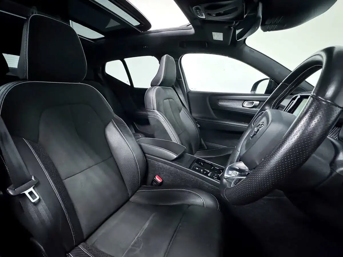 2019-volvo-xc40-20-t5-r-design-pro-big-28