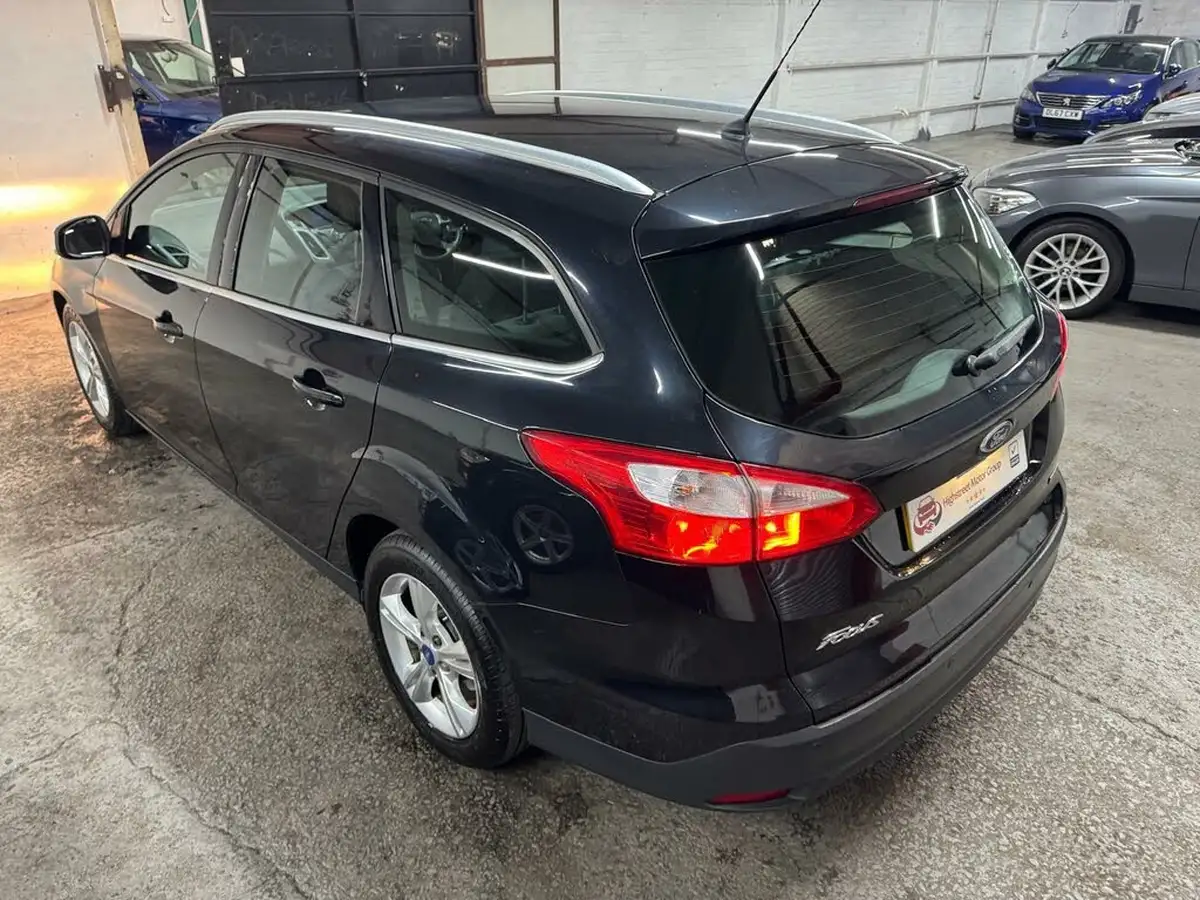 2012-ford-focus-16tdci-zetec-115ps-estate-big-4