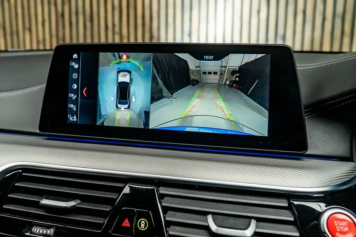 2019-bmw-5-series-44-m5-competition-big-25