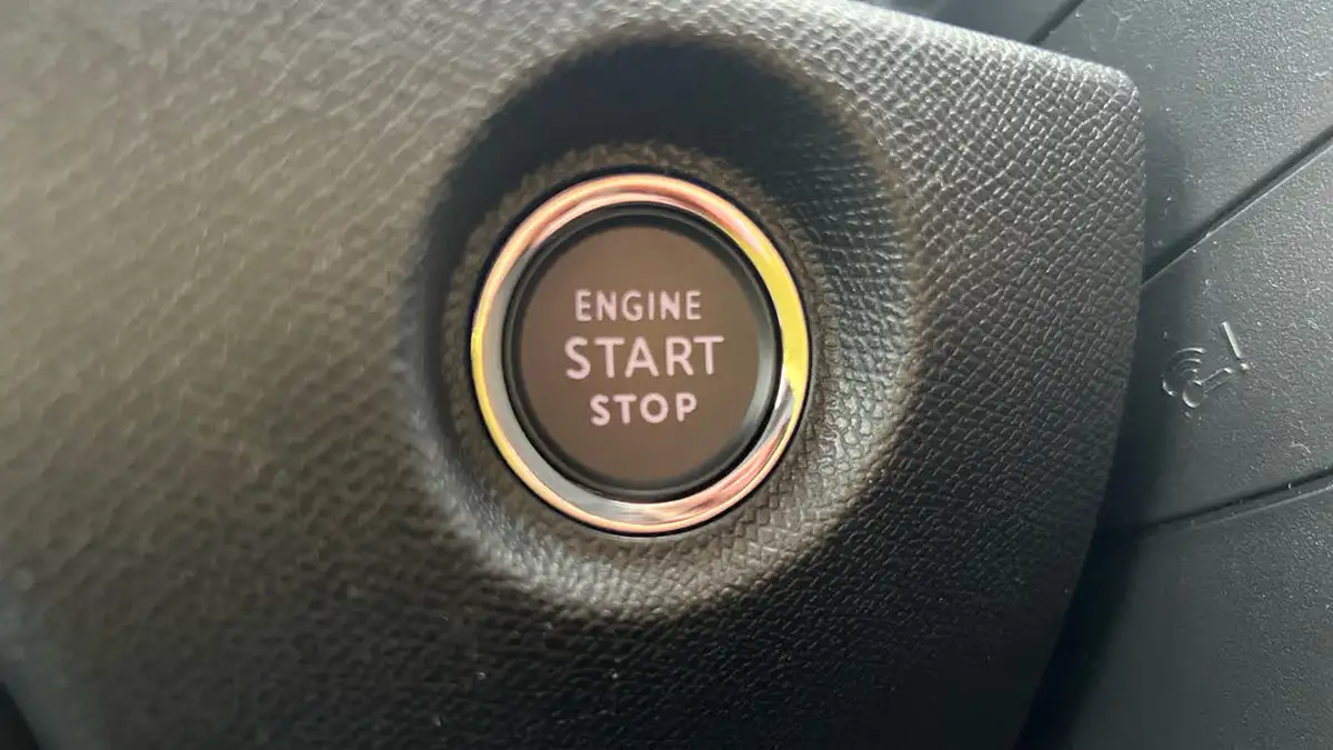 2022-citroen-c4-12-puretech-shine-130ps-big-36