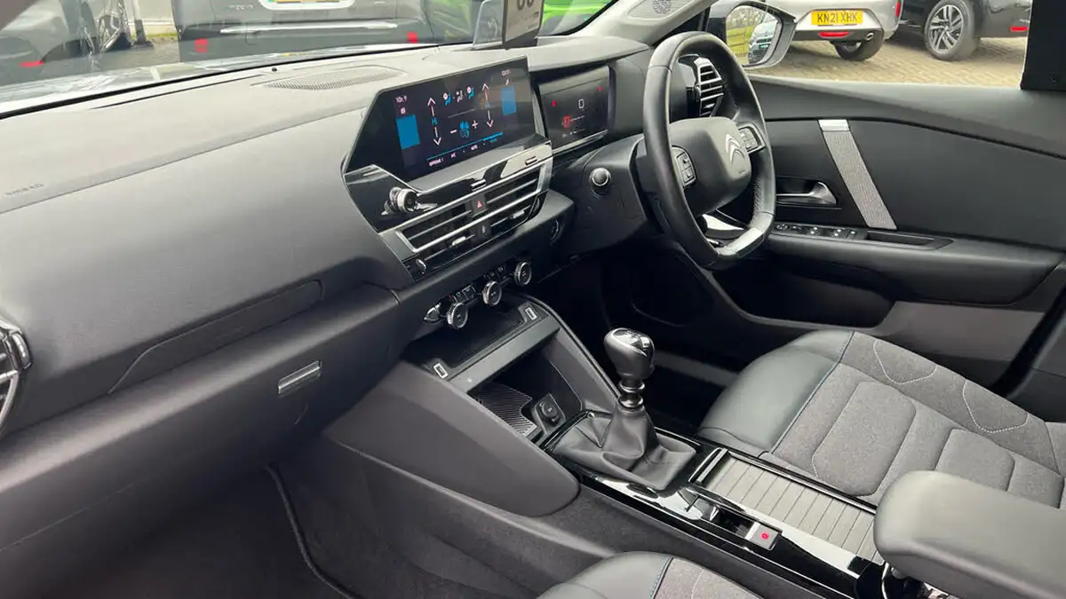 2022-citroen-c4-12-puretech-shine-130ps-big-12
