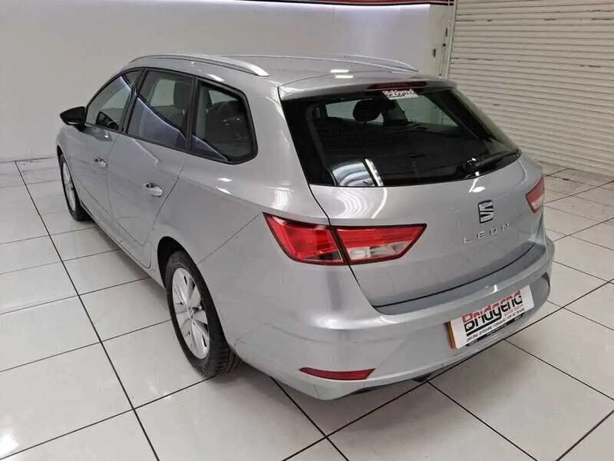 2019-seat-leon-16tdi-se-estate-big-3