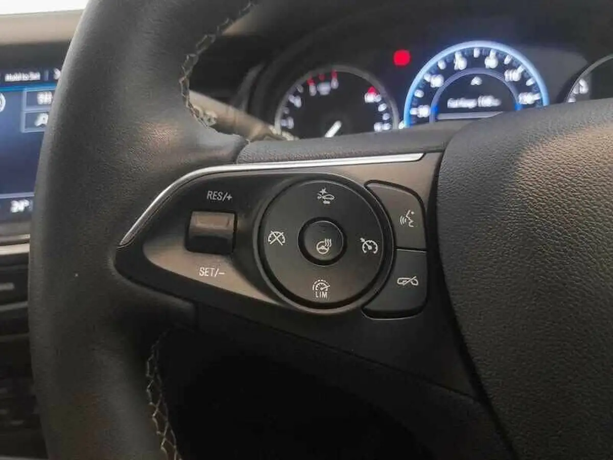 2022-vauxhall-insignia-grand-sport-15-turbo-d-design-auto-big-20