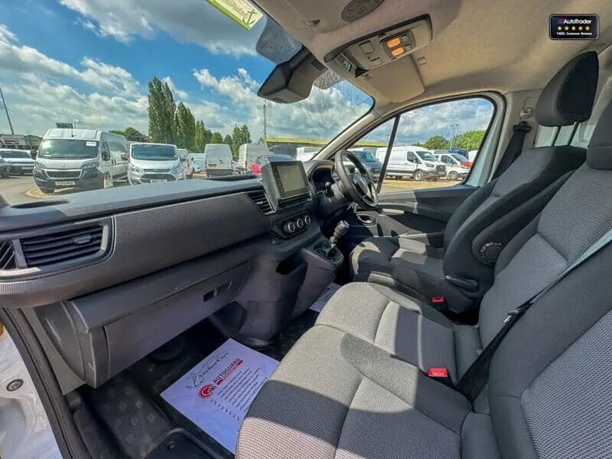 2022-renault-trafic-20dci-sl28-130-business-big-11