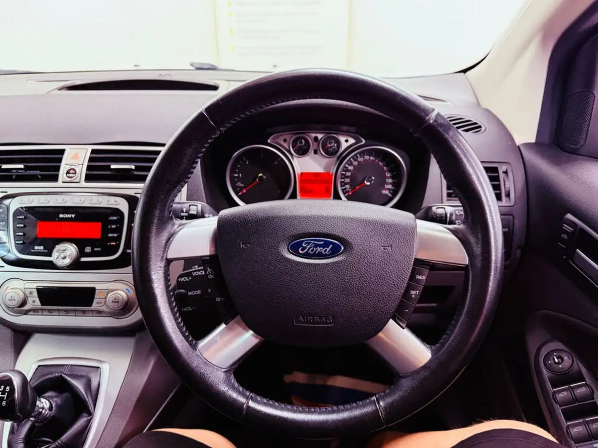 2012-ford-kuga-20td-titanium-163ps-4x4-big-29