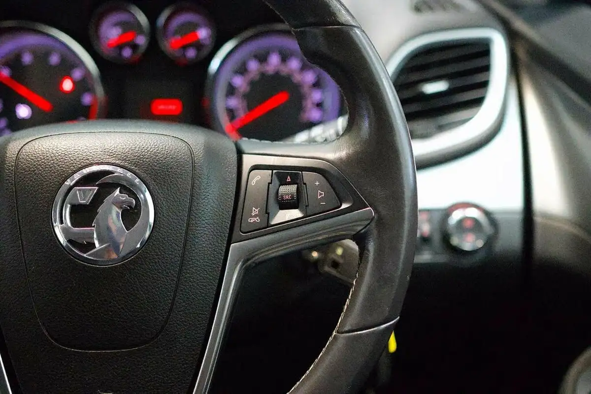 2014-vauxhall-mokka-17cdti-exclusiv-ecoflex-fwd-ss-big-16
