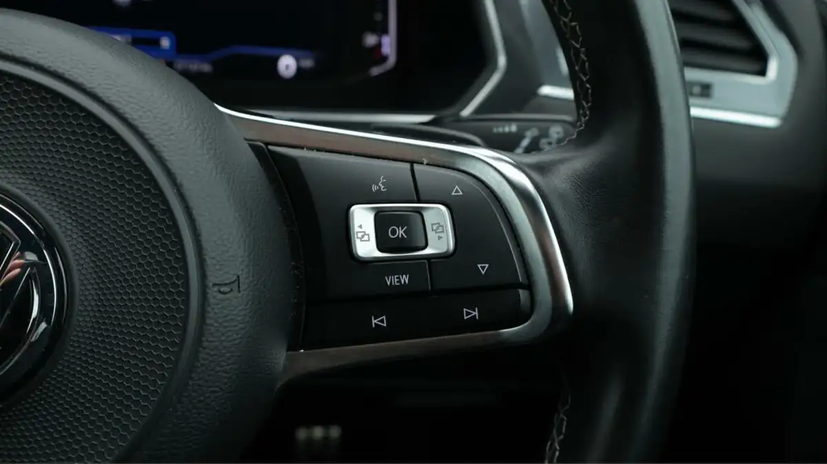 2020-volkswagen-tiguan-allspace-15-tsi-r-line-tech-big-29