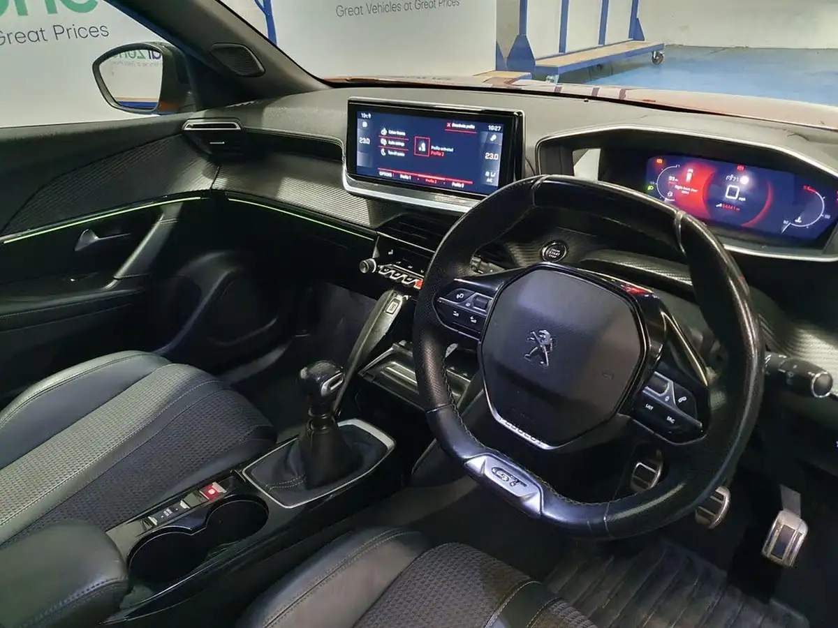 2021-peugeot-2008-suv-15-bluehdi-gt-big-9