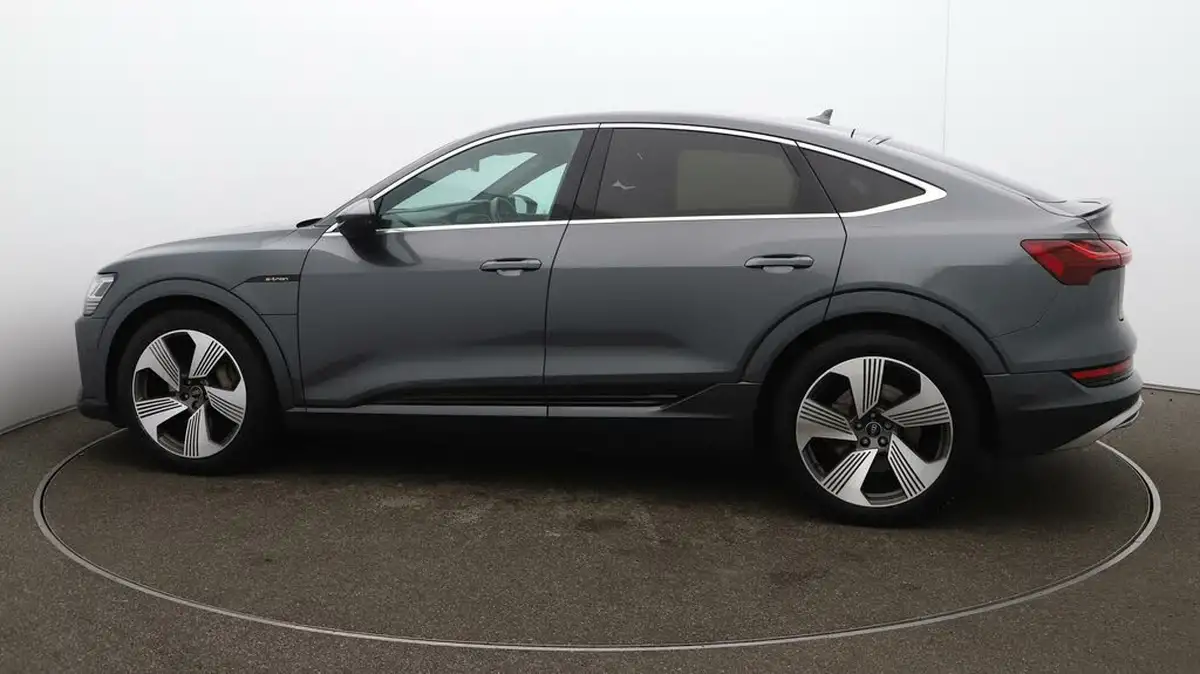 2021-audi-e-tron-55e-s-line-sportback-big-60