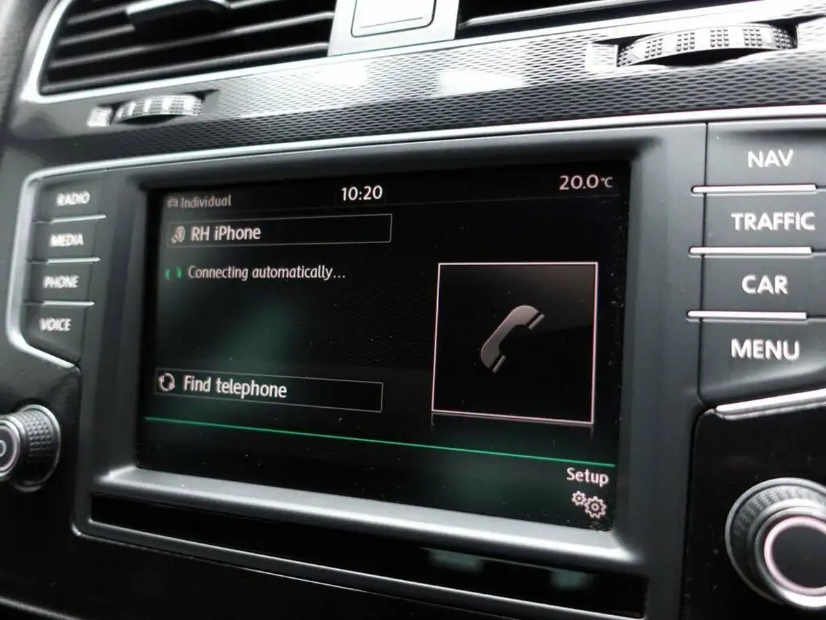 2015-volkswagen-golf-20tdi-gtd-bmt-hatchback-5d-big-26