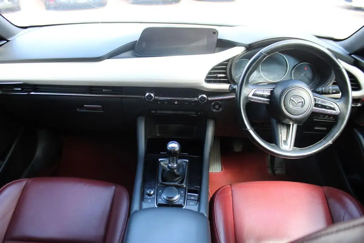 2021-mazda-mazda3-20-100th-anniversary-edition-big-12