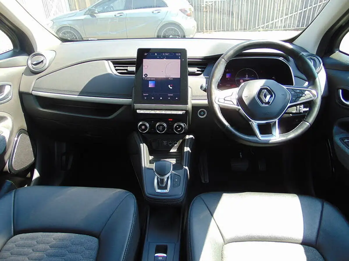 2022-renault-zoe-e-gt-line-big-8
