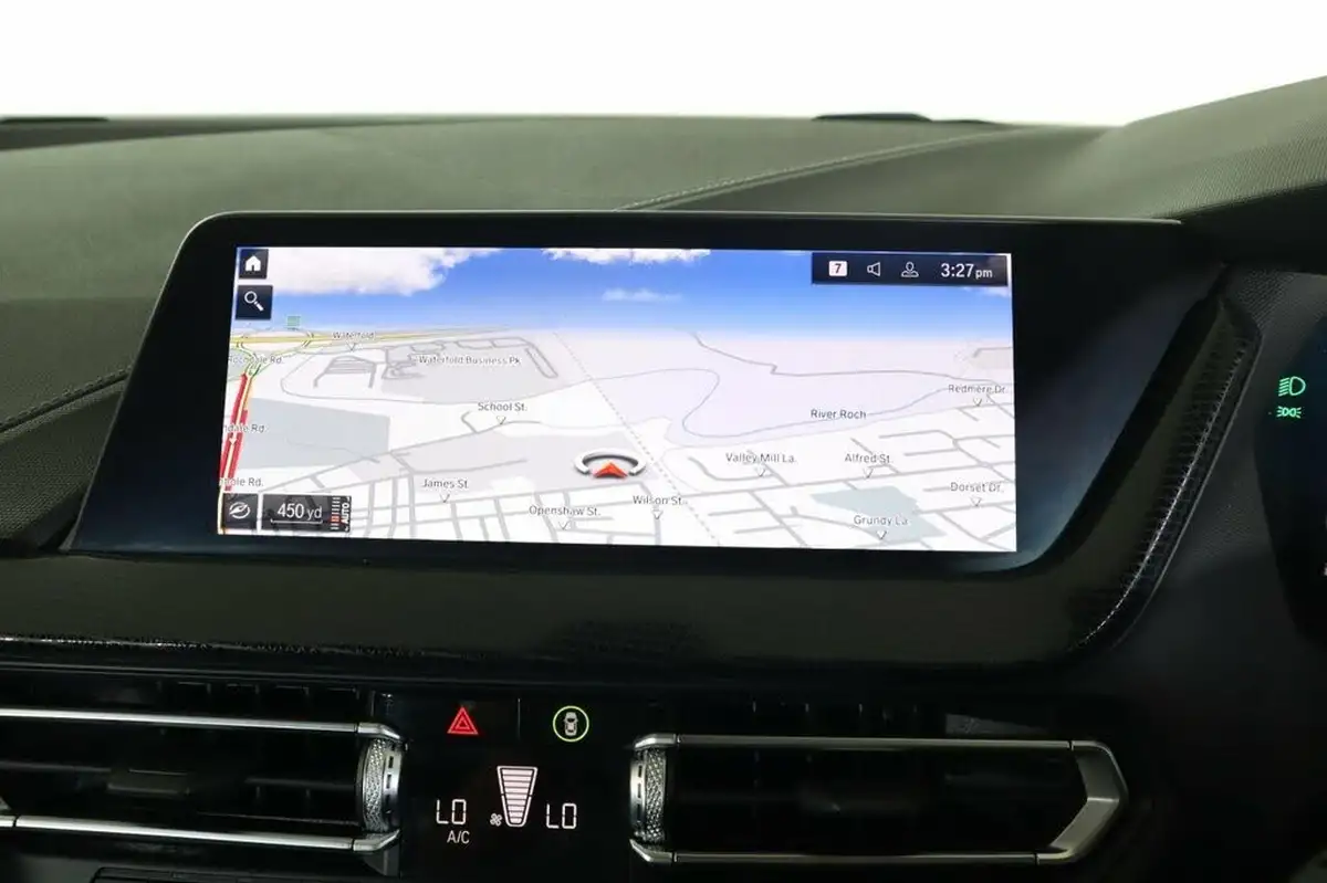 2023-bmw-1-series-15-118i-sport-dct-big-29