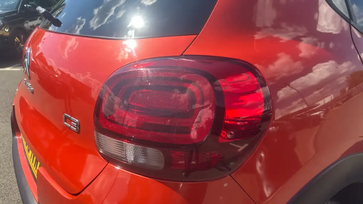 2018-citroen-c3-12-puretech-flair-82ps-big-44