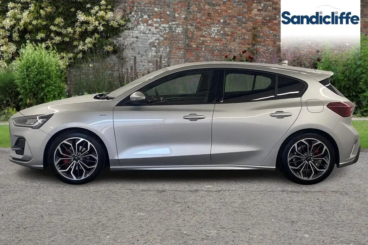 2024-ford-focus-10t-st-line-x-125ps-hatchback-big-6