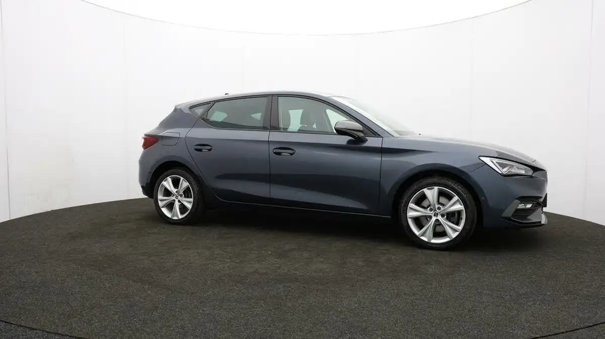 2020-seat-leon-14-e-hybrid-fr-hatchback-big-44