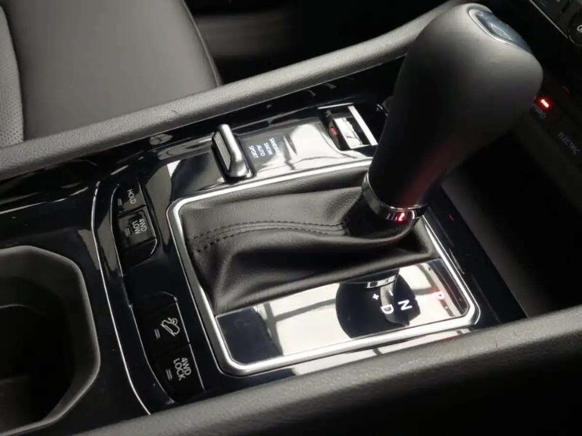 2025-jeep-compass-13-gse-s-big-16