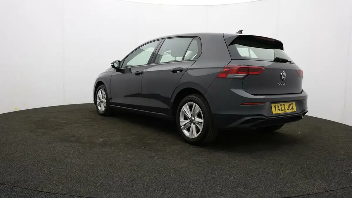 2022-volkswagen-golf-20tdi-life-hatchback-big-68