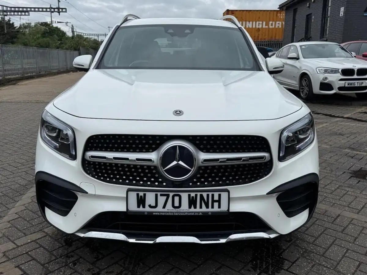 2020-mercedes-benz-glb-class-20d-glb220d-amg-line-premium-5-big-1