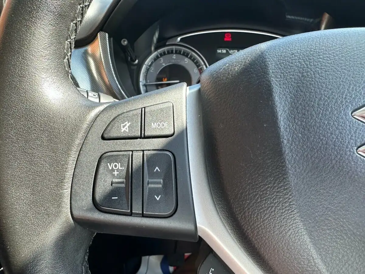 2019-suzuki-vitara-14-boosterjet-sz5-allgrip-big-38