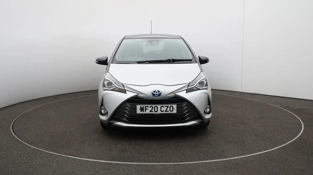 2020-toyota-yaris-15-vvt-i-y20-98bhp-hybrid-1497cc-e-cvt-big-17