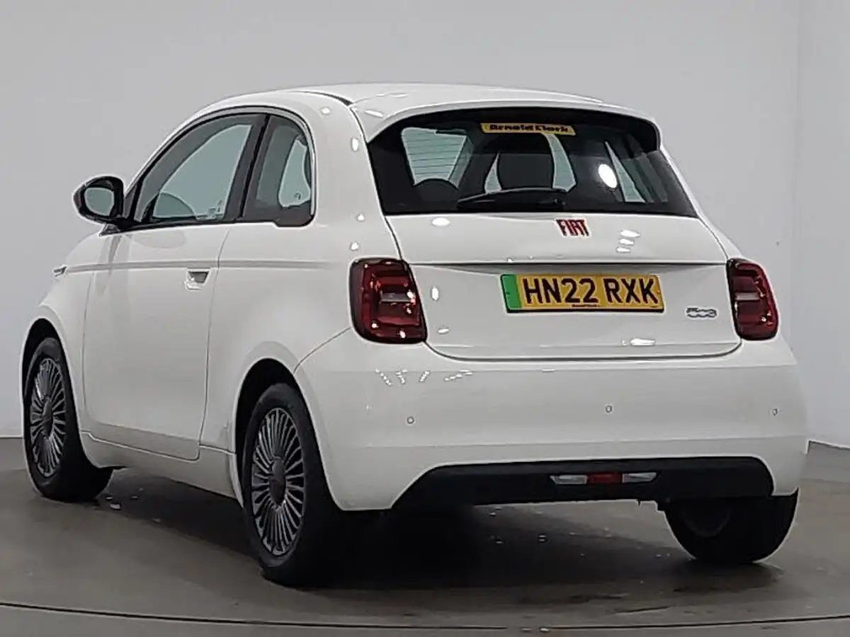 2022-fiat-500-e-red-93bhp-big-1