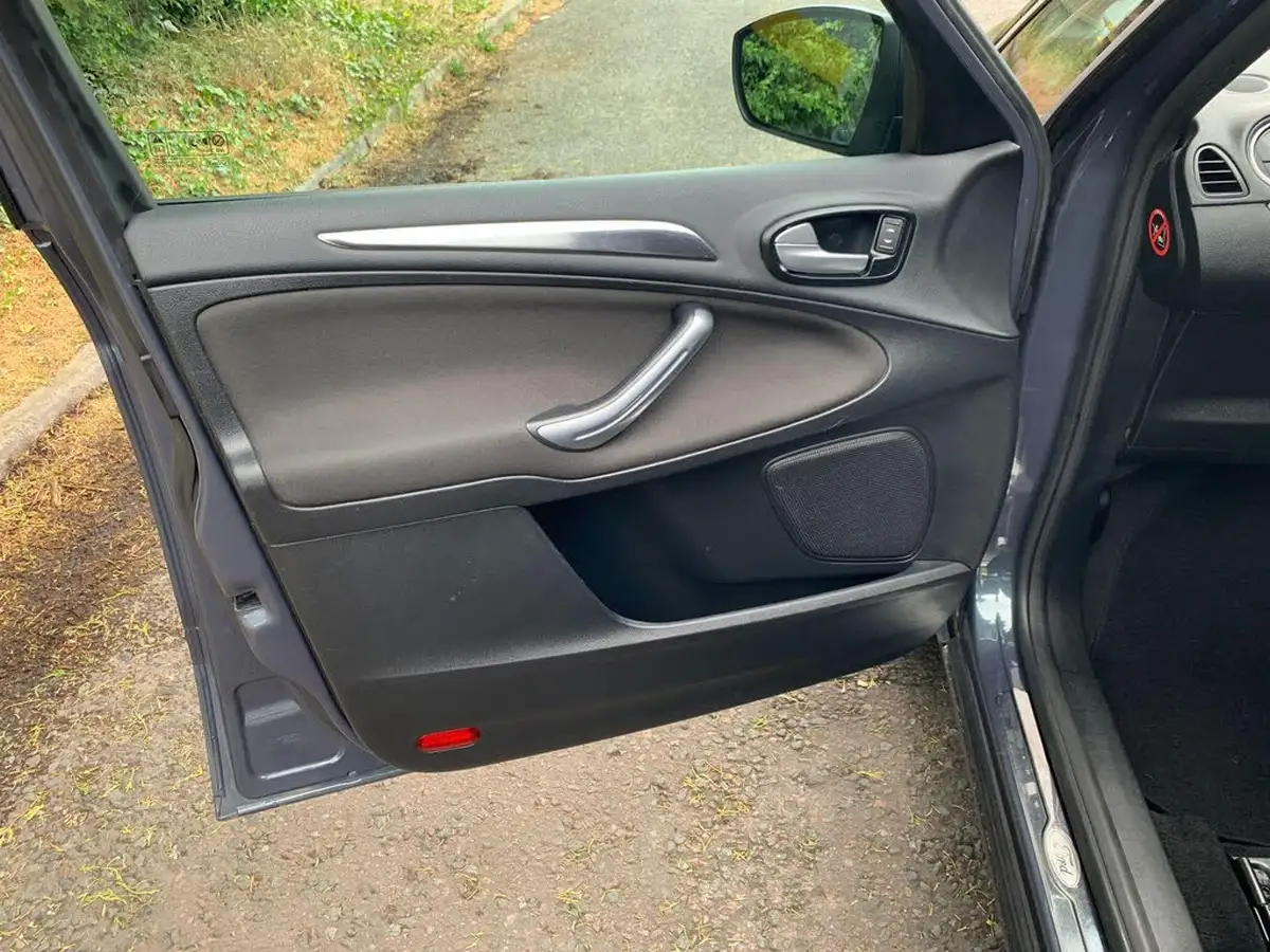 2011-ford-s-max-20tdci-titanium-140ps-powershift-big-26