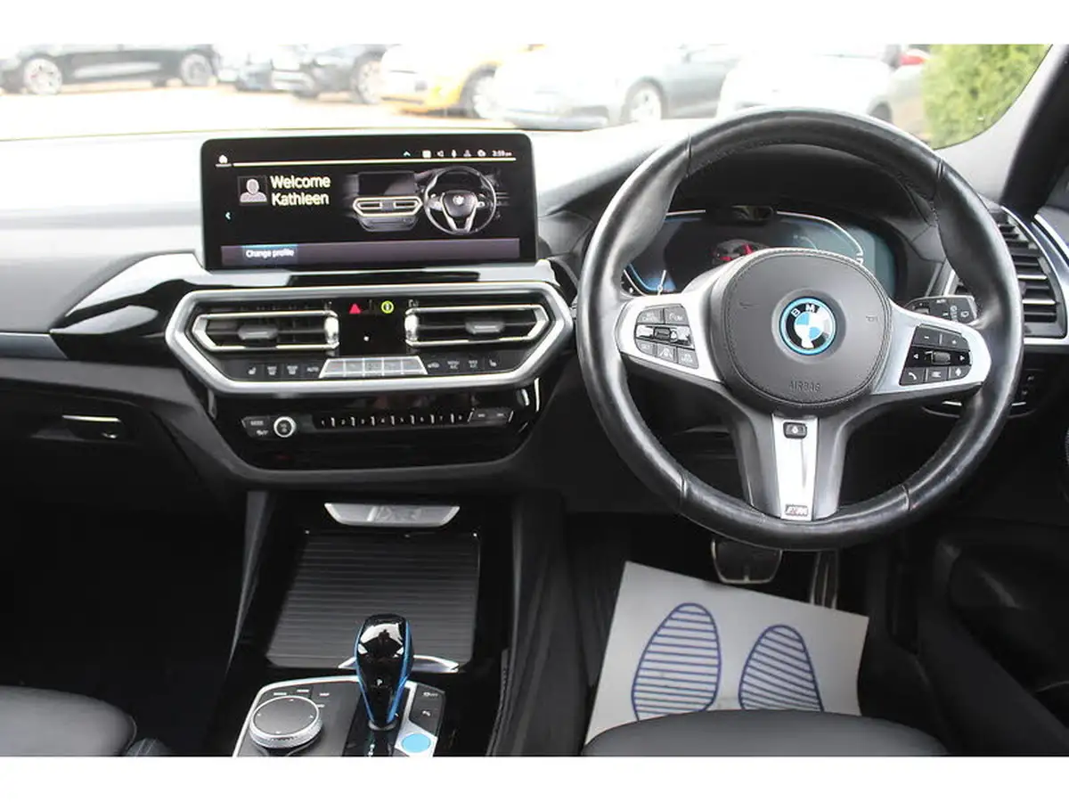 2022-bmw-ix3-e-m-sport-big-18