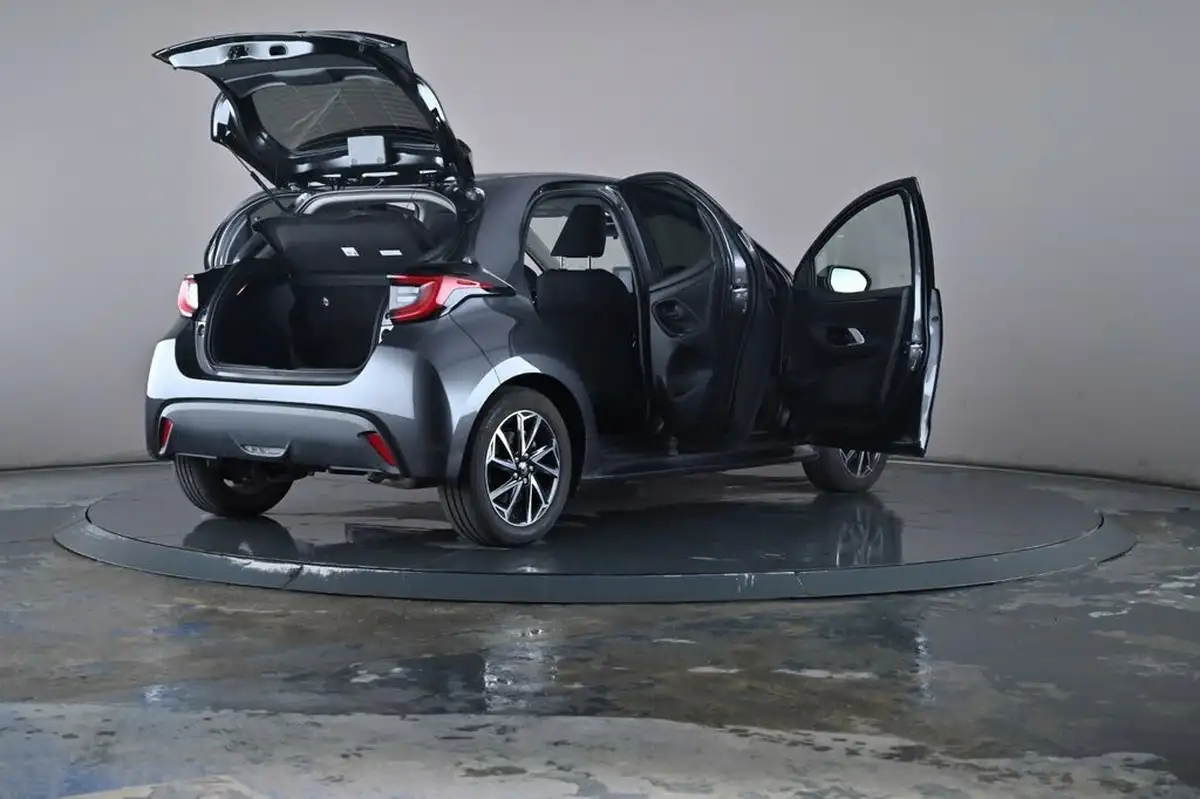 2023-toyota-yaris-15-vvt-i-design-big-60