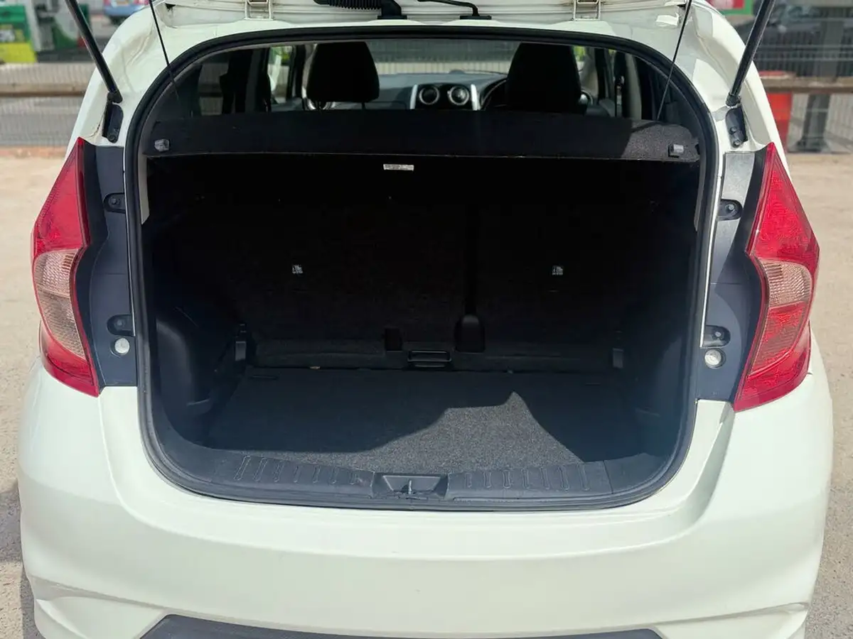 2014-nissan-note-15dci-tekna-style-pack-big-20