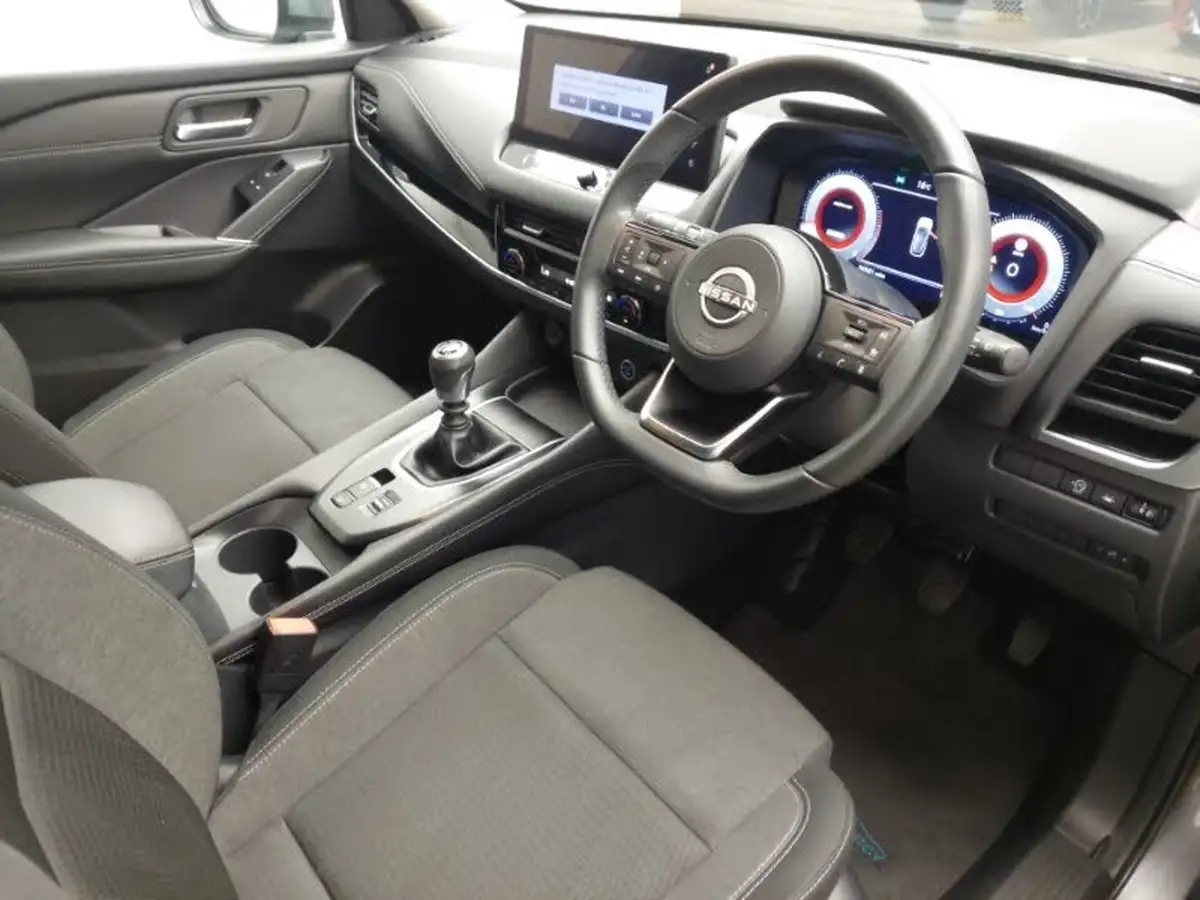 2022-nissan-qashqai-13-dig-t-n-connecta-140ps-big-12