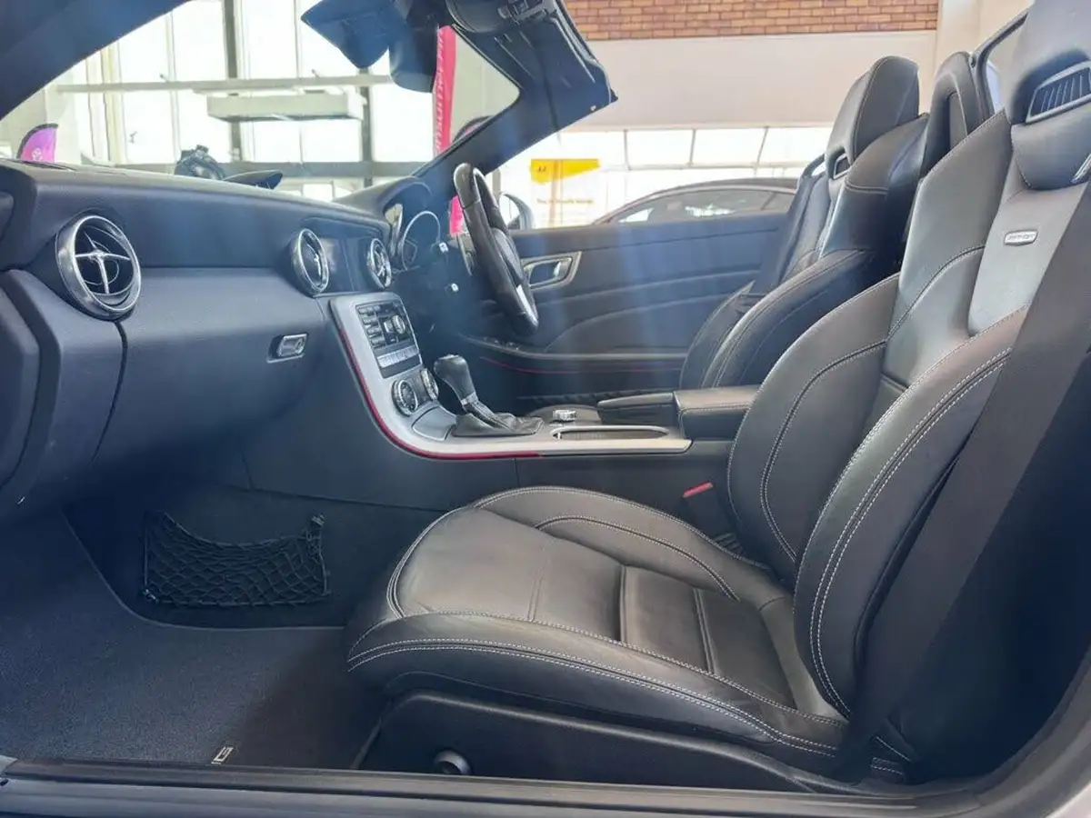 2012-mercedes-benz-slk-55-slk55-amg-ss-speedshift-big-23