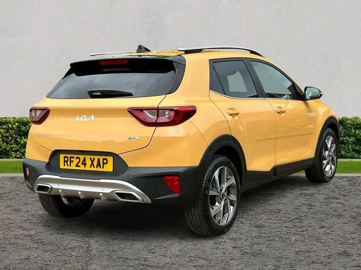 2024-kia-stonic-10-t-gdi-gt-line-s-98bhp-dct-big-2