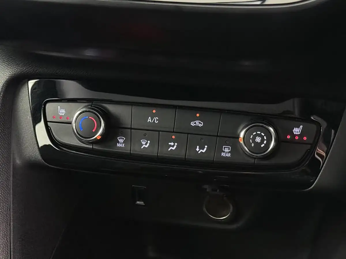2021-vauxhall-corsa-12-turbo-elite-nav-premium-big-35