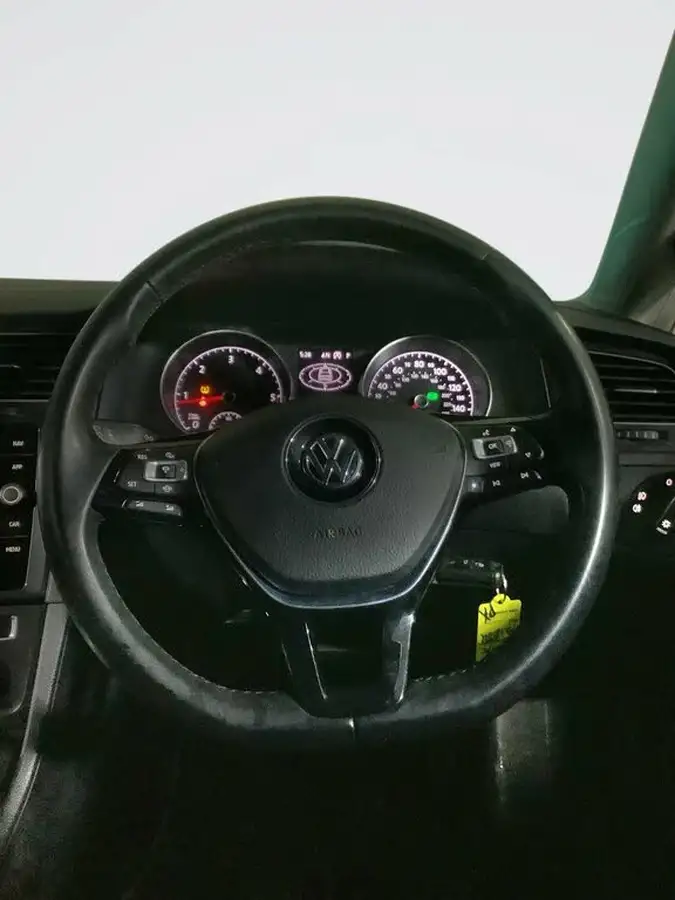 2019-volkswagen-golf-16tdi-match-hatchback-5d-dsg-big-13