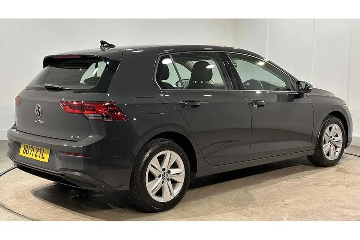 2022-volkswagen-golf-15-etsi-life-150ps-hatchback-big-8