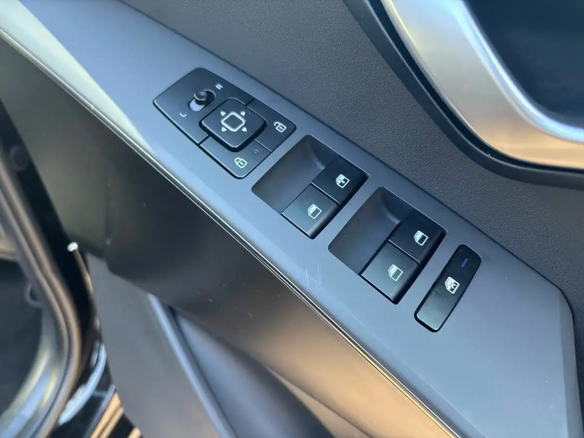 2024-kia-niro-ev-e-2-big-20