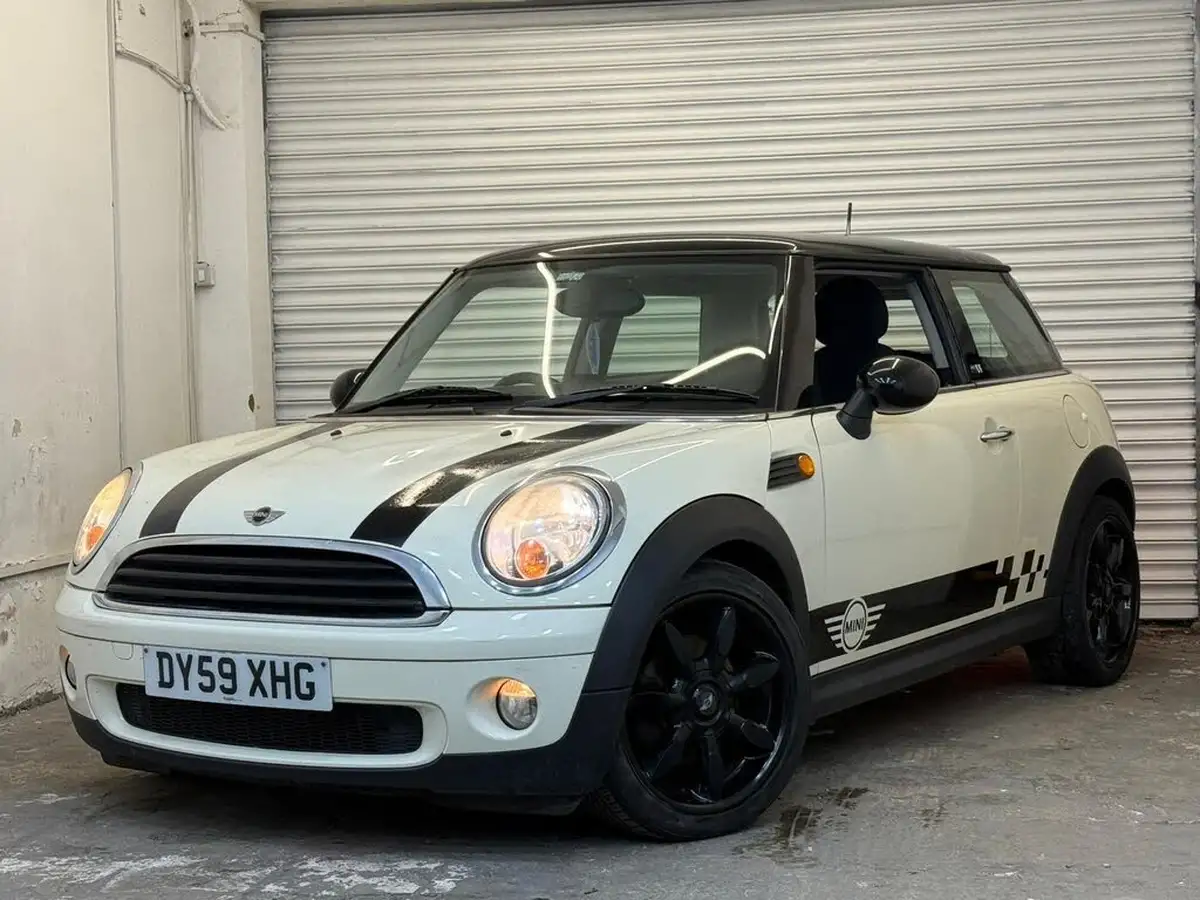 2009-mini-cooper-14-first-75bhp-big-10