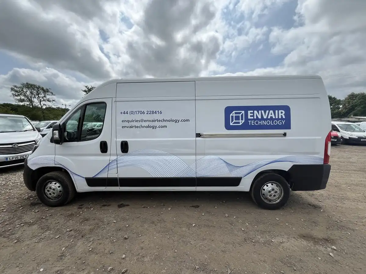 2021-peugeot-boxer-22-bluehdi-professional-335-l3-h2-140bhpeu6dt-panel-big-5