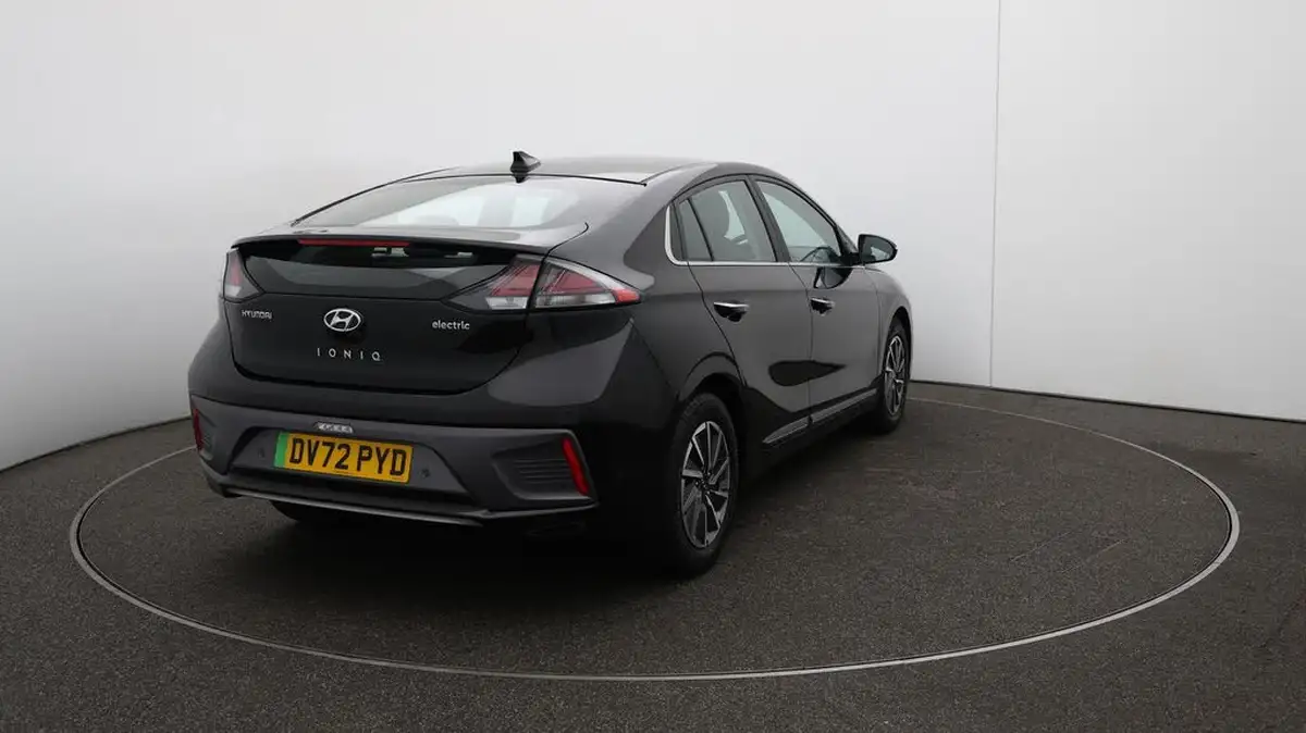 2022-hyundai-ioniq-e-premium-electric-big-49