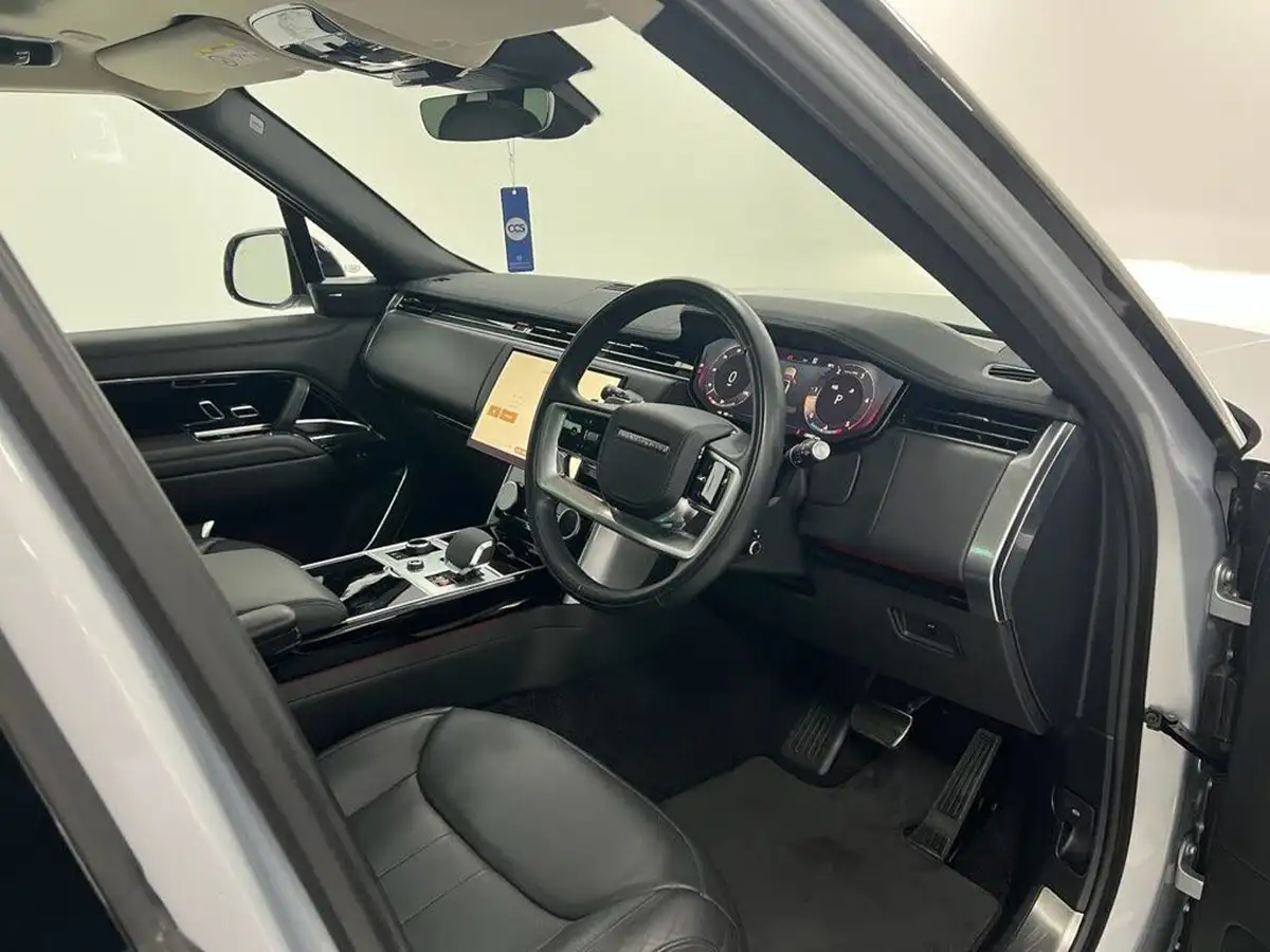 2023-land-rover-range-rover-30-d350-se-big-10