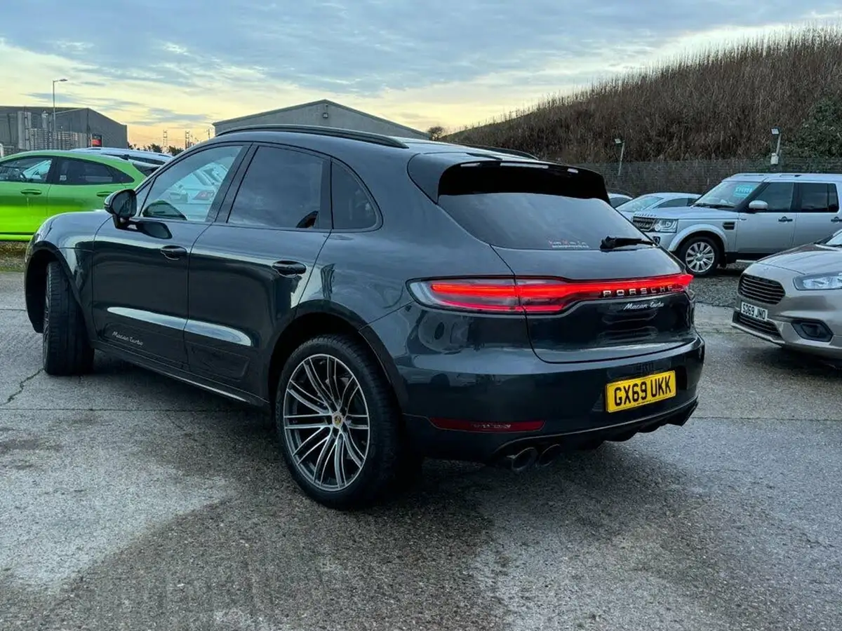 2019-porsche-macan-29-v6-turbo-big-6