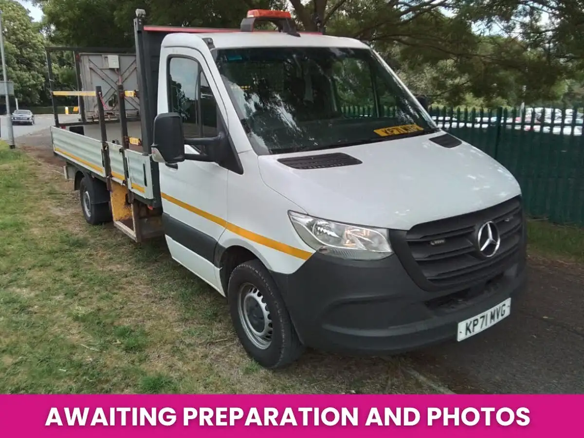 2021-mercedes-benz-sprinter-20cdi-315-l3h1-progressive-150pseu6dt-cab-big-0