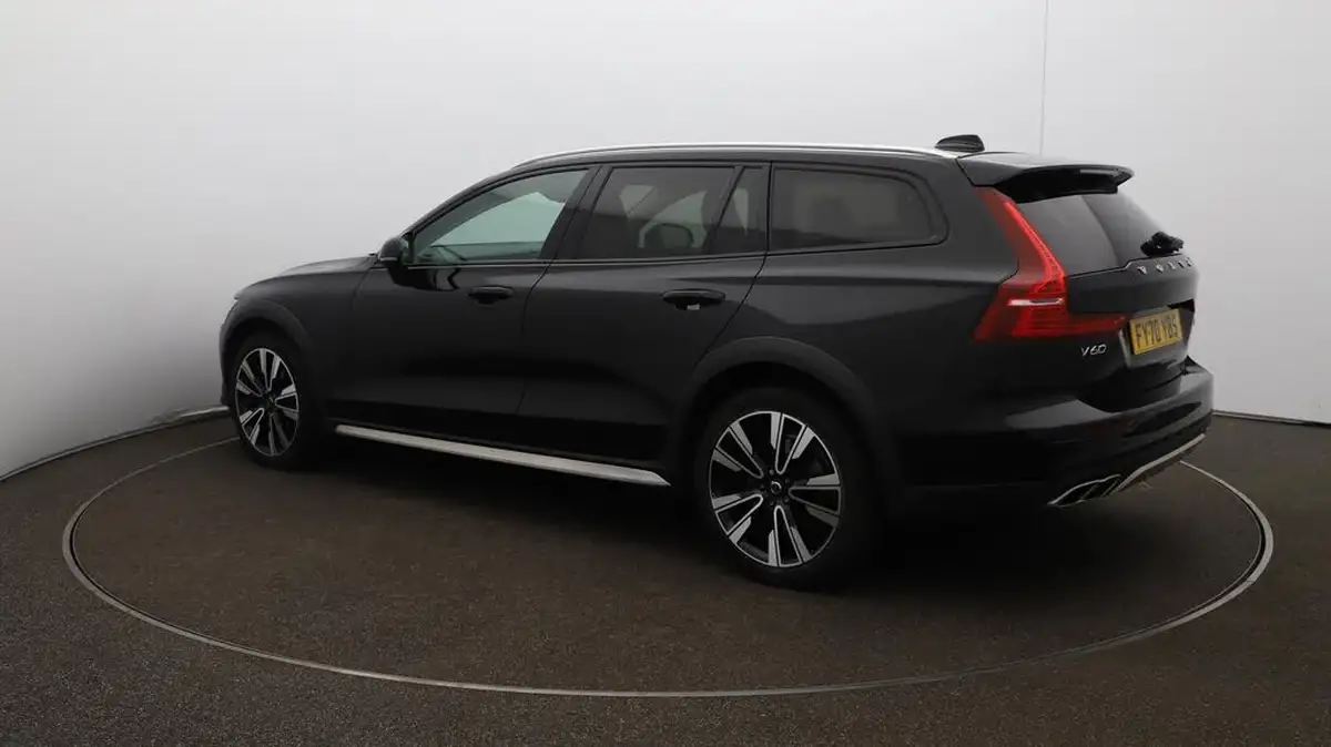 2020-volvo-v60-20td-d4-cross-country-plus-big-26