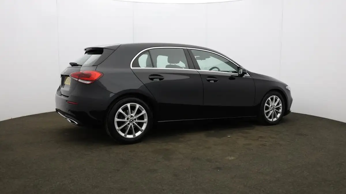 2018-mercedes-benz-a-class-15d-a180d-sport-116ps-ss-hatchback-5d-7g-dct-big-49