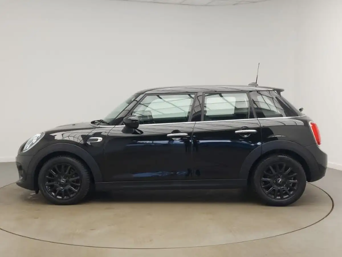 2019-mini-cooper-15-cooper-classic-hatchback-5d-big-3