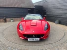 2010-ferrari-california-43-small-4