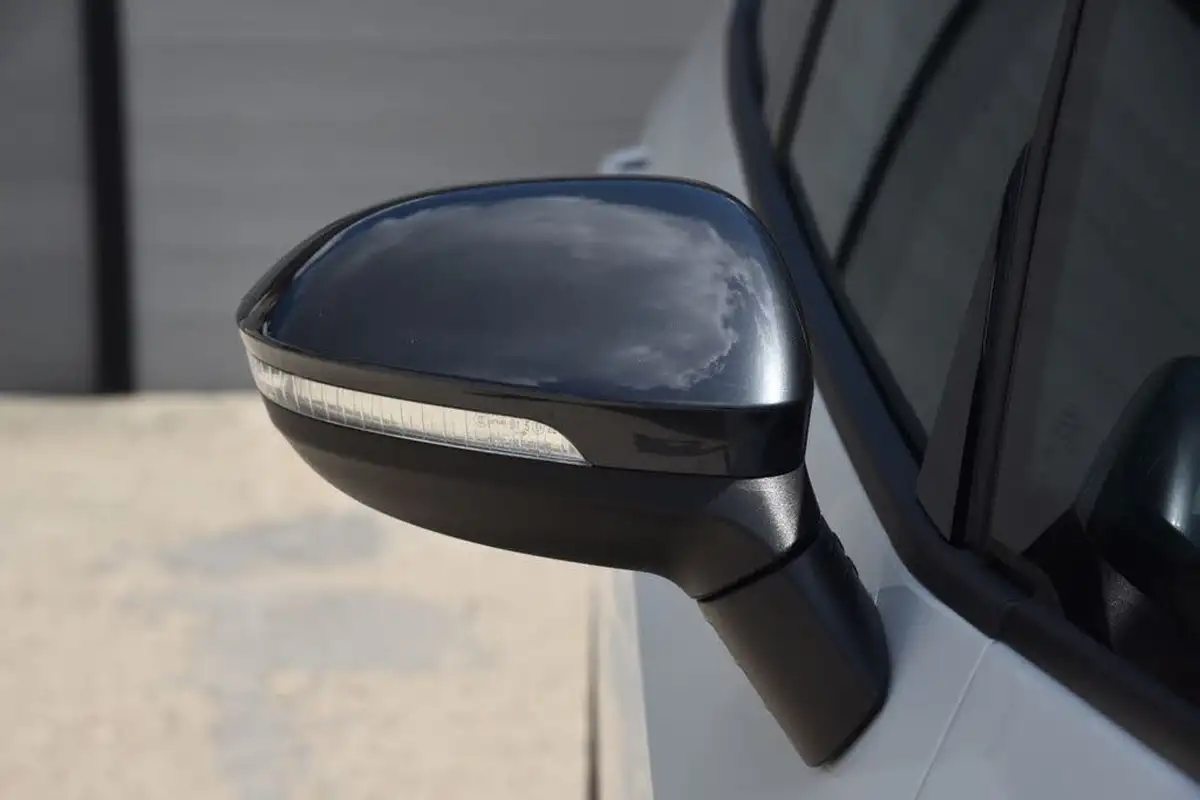 2022-cupra-born-e-v2-204ps-58kwh-big-25