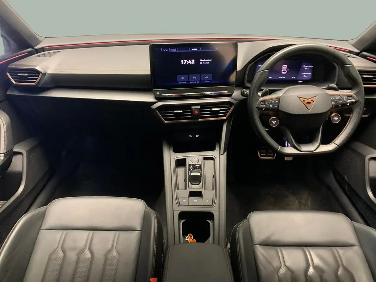 2023-cupra-leon-nf-20-tsi-vz3-300ps-hatchback-big-2